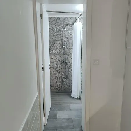 Casa Ao Centro - Angrego Ii * Angra do Heroísmo